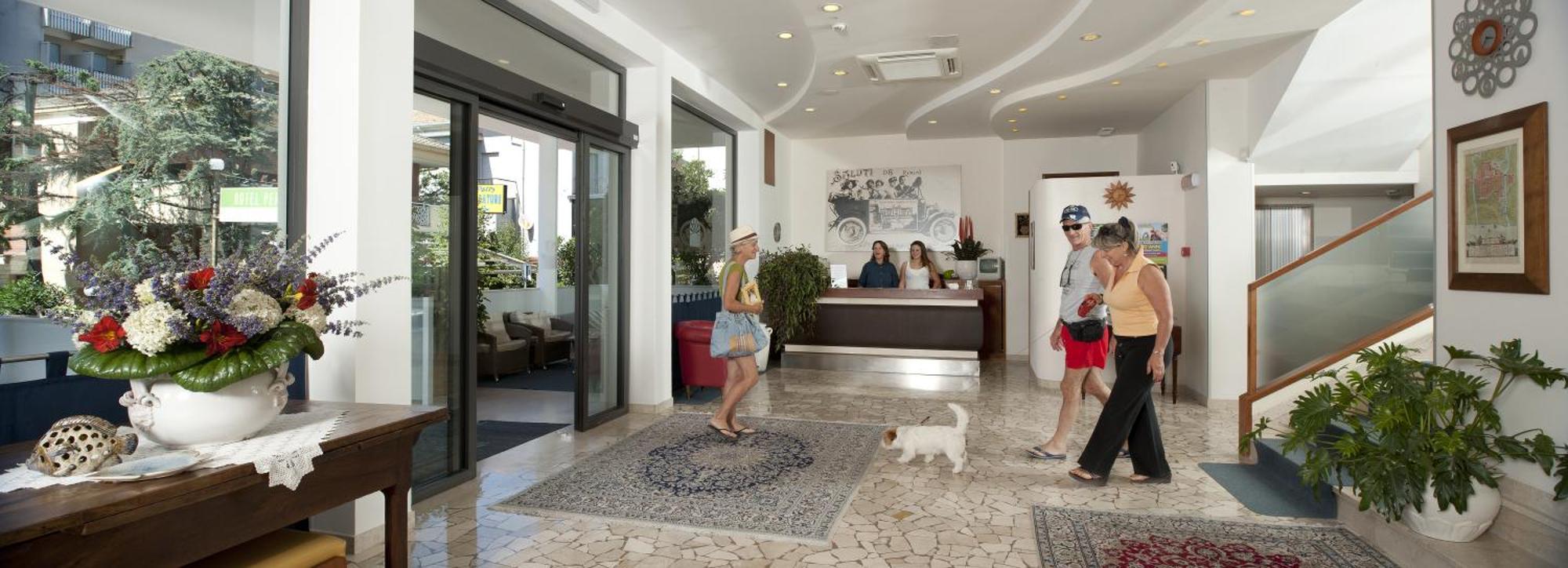 Hotel Baltic Rimini Bagian luar foto